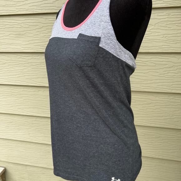 Under Armour semi fitted, racer back women's size S - Picture 3 of 4